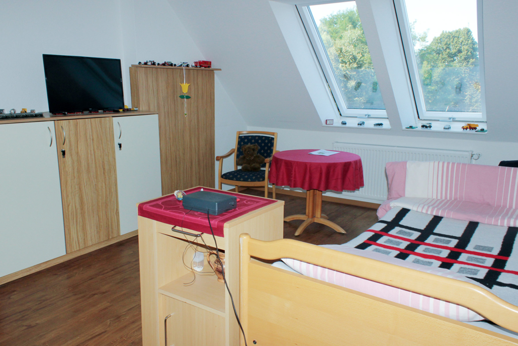 Beispiel für ein Bewohnerzimmer mit selbst mitgebrachten Möbeln